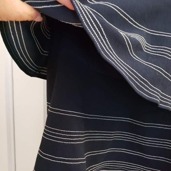 Banana Republic | 8 Navy skirt white stitch ruffle double layer - Picture 4 of 10